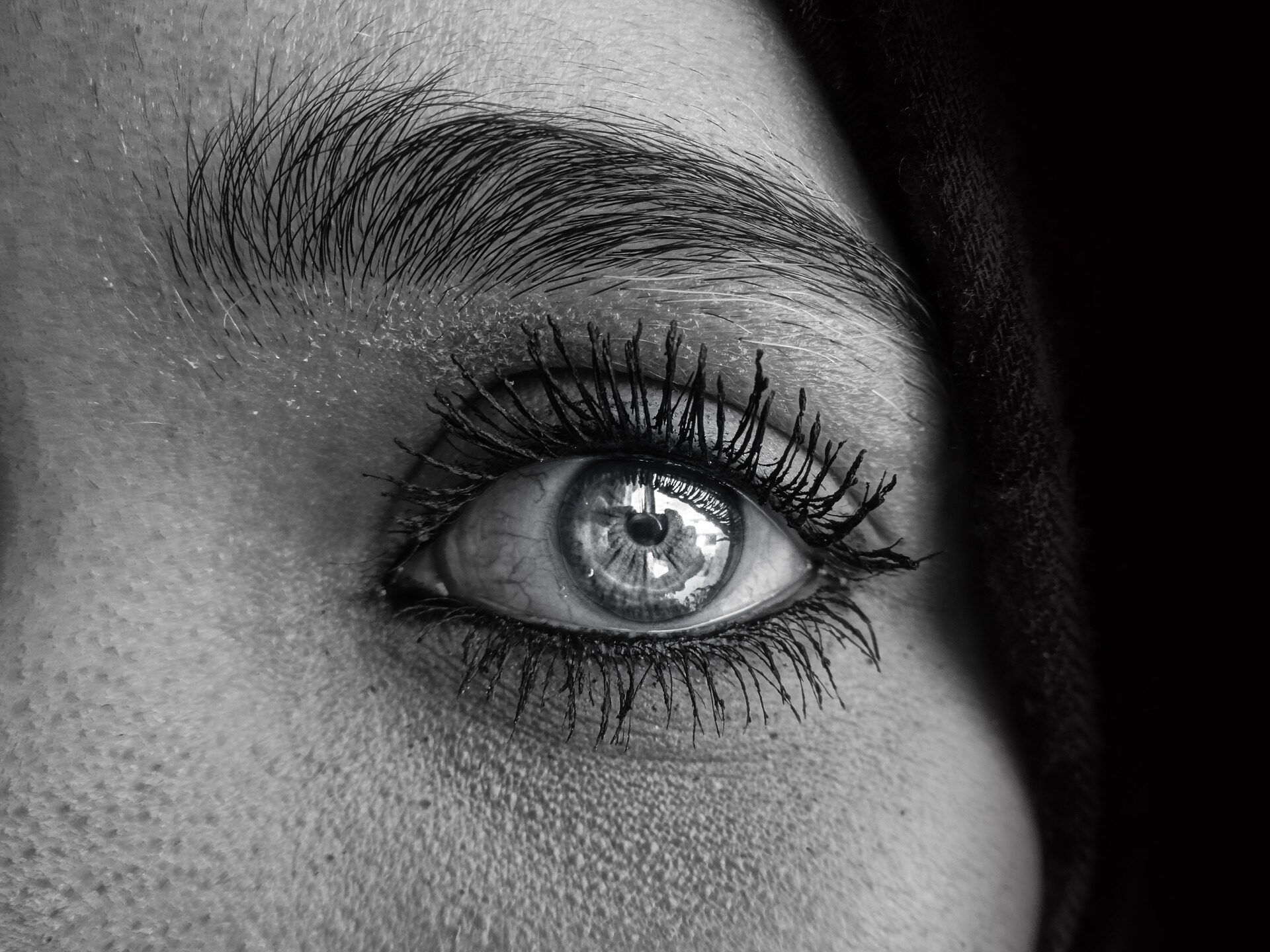 cropped-woman-1151562_1920.jpg